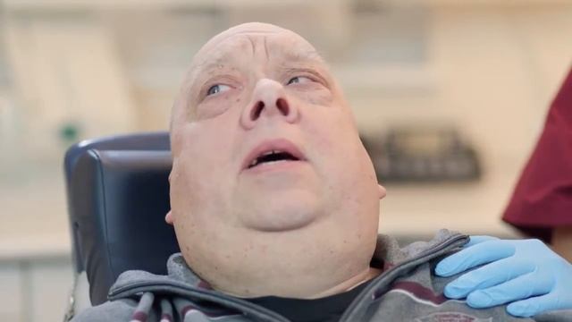 Arne Prill in einem Werbespot für "Dr. Klinge & Dr. Kunstmann", Zahnärzte смотреть онлайн