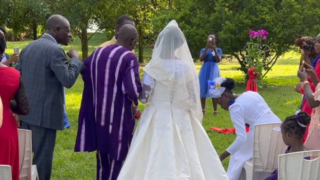 Cameroun : Mariage consacré par la Bande - Sr Rachel & Fr Emmanuel | Pasteur William Branham - смотреть онлайн