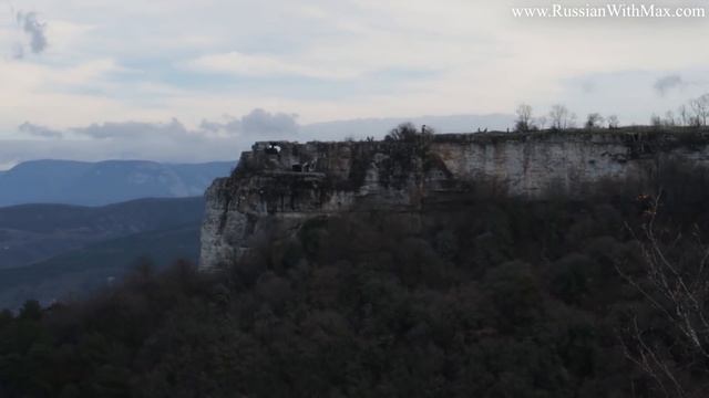 Learn Russian Through Vlogs | Cavetown of Mangup (Crimea) смотреть онлайн