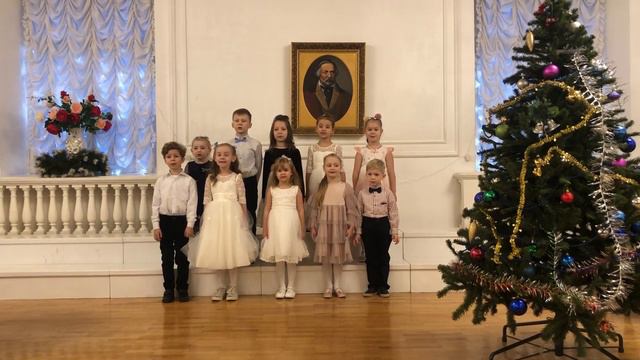 муз. В. Кикты, сл.  В.Татарской.  