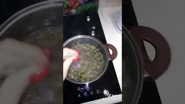 Варю варенье из сосновых шишек смотреть онлайн