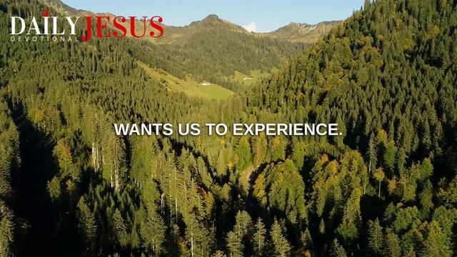 WATCH How The Struggle Is Real, But So Is Your God (Christian Motivation) смотреть онлайн