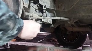 Как снять стойку переднего стабилизатора Ваз 2114 #RAZNOBOY #ВАЗ2114 #какснять