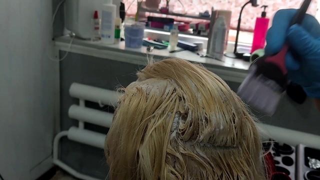 осветляю длинные отросшие корни блондинке смотреть онлайн
