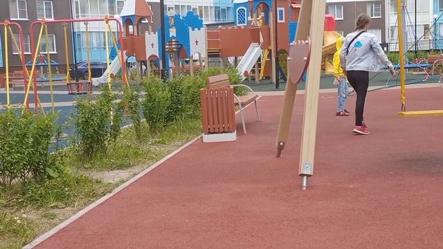 VLOG НА ДЕТСКОЙ ПЛОЩАДКИ ? смотреть онлайн