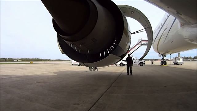 Opening Cowl And Thrust Reverser On Boeing 777 Engine GE90-90B