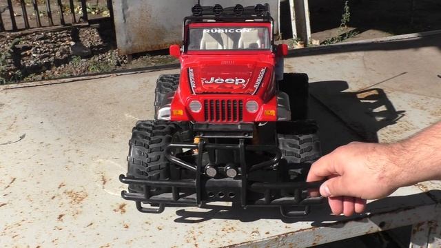 Машинка на радиоуправлении New Bright - Jeep Wrangler Rubicon 1:10 смотреть онлайн