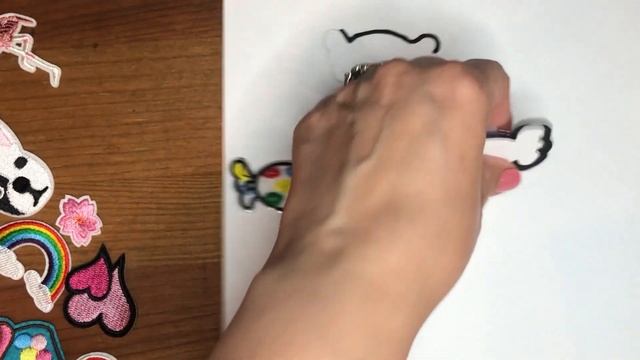 Let's Make Embroidered Snap Tabs WITHOUT an Embroidery Machine! смотреть онлайн