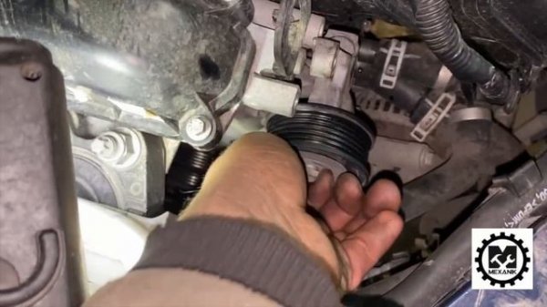 Замена ремня генератора Ford Focus 2 и ремня кондиционера самостоятельно