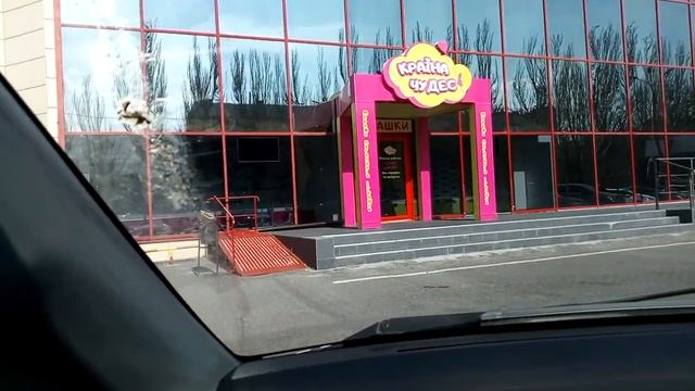 ВЫЕЗД С ПАРКОВКИ ПОД УГЛОМ. А угол то... смотреть онлайн