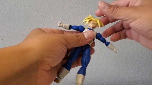 S.H.Figuarts Trunks Infinite latent power review/comparison to Original. смотреть онлайн