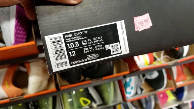The Friday Before @ The Nike Outlet Clearance Center.. смотреть онлайн