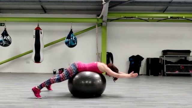 Fitball with Iva смотреть онлайн