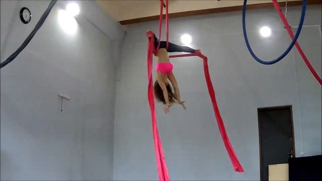 Элемент - Бабочка / Воздушные полотна смотреть онлайн