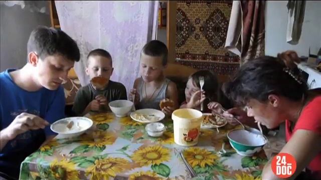 24_DOC: АЛЕКСЕЙ ЖИРЯКОВ О ФИЛЬМЕ ДОМ У ДОРОГИ смотреть онлайн