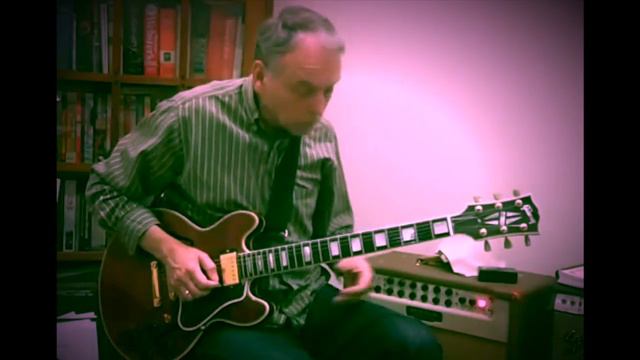 Bluesy Soloing on a Gibson CS-356 смотреть онлайн