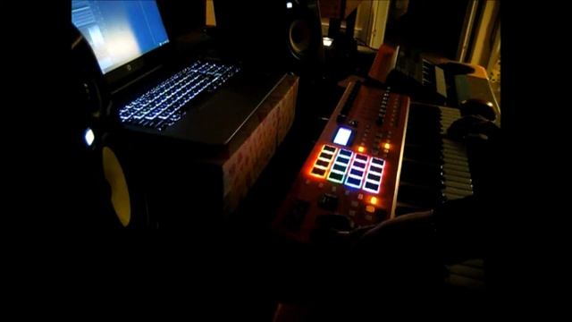 Testing out my new Akai MPK249 смотреть онлайн