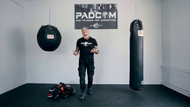 Urban Combatives PAD-COM Video (or How To Use Pads For Real Selfdefense / Self-protection Training)
