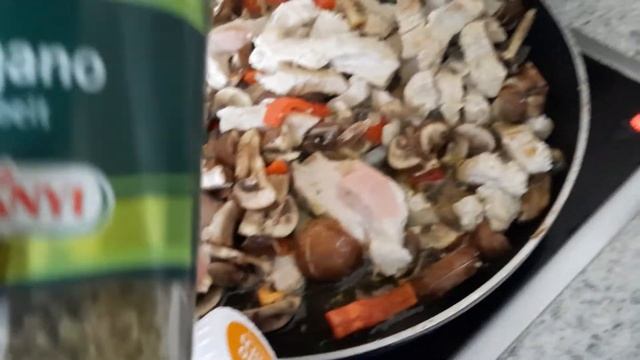 Быстро, просто и легко. Курица по австрийски смотреть онлайн