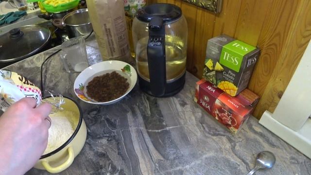Живем в вагончике/топим баню/жарим шашлык/приготовила кексики. смотреть онлайн
