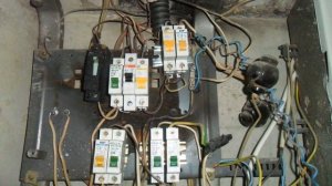 Ревизия и замена оборудования этажного электрощита.
