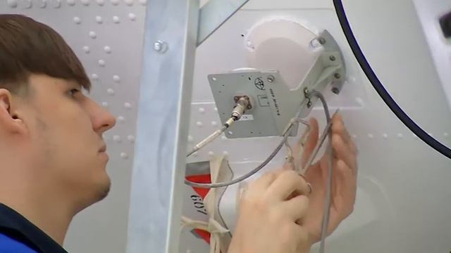 На космодроме Восточный заканчивается подготовка космических аппаратов ко второму запуску. смотреть онлайн