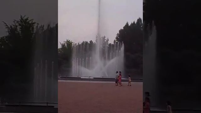 Танцующий фонтан смотреть онлайн