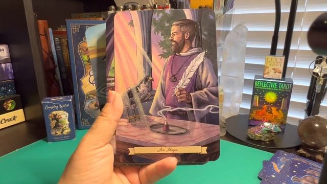 Deck Review & Flip Through - Everyday Witch Oracle смотреть онлайн