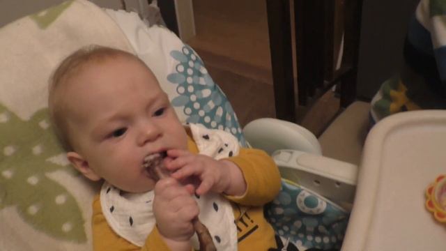 Прикорм младенца - утка. смотреть онлайн