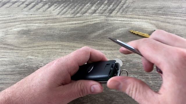 Ford Edge / Explorer Remote Key Fob Battery Replacement How To Remove Replace Change 2011 - 2015 смотреть онлайн