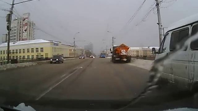 уборка дорог в Волгограде после снегопада 13.02.11.avi смотреть онлайн