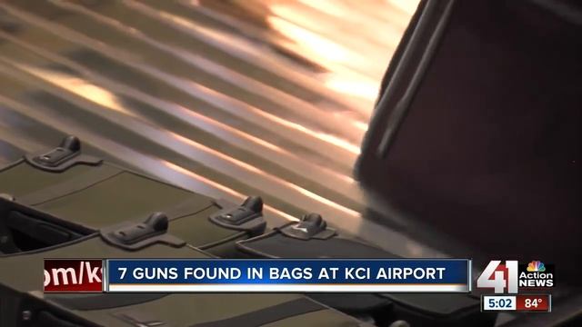 TSA: Record number of guns found at airport checkpoints смотреть онлайн