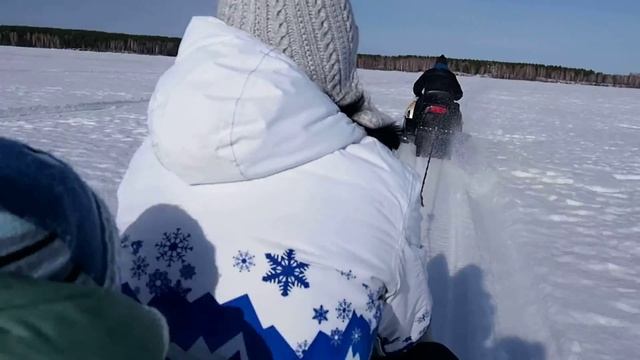 Катание на банане смотреть онлайн