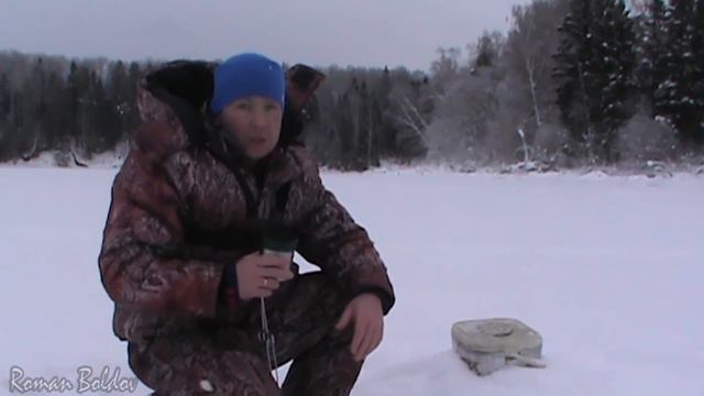 Насадил карасей на жерлицы и вот что получилось заснять! Зимняя рыбалка на жерлицы. Подводная съемк смотреть онлайн