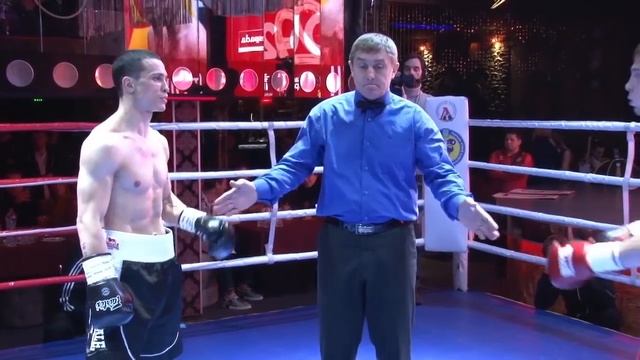 Вечер профессионального бокса. Fight club "Espada". Максим Райлян - Денис Стадник смотреть онлайн