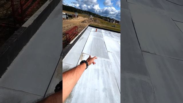 Асбестоцементный лист - применяем для устройства основания гидроизоляции кровли загородного дома.