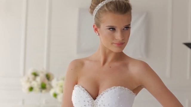 Новая коллекция от дизайнера свадебной моды Ирины Котапской смотреть онлайн