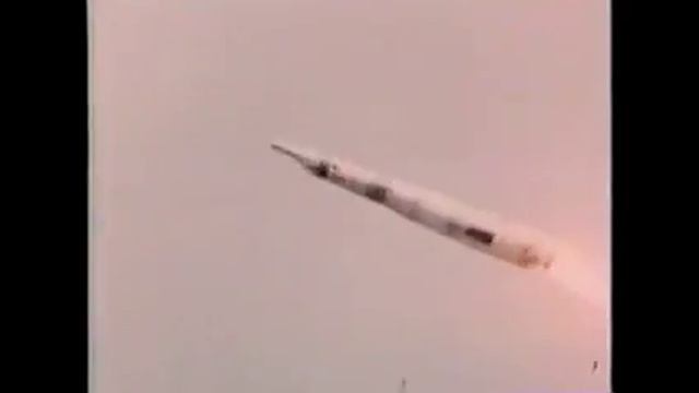 Billy Bragg - The Space Race Is Over смотреть онлайн