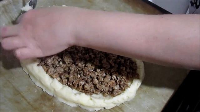 Поросенок из картофельного пюре и фарша. Пошаговый рецепт. Символ 2019 года. смотреть онлайн