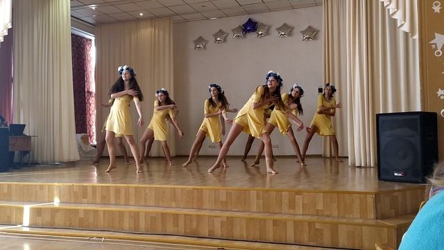 Хореографическая студия "Ирис" — Васильковое поле смотреть онлайн