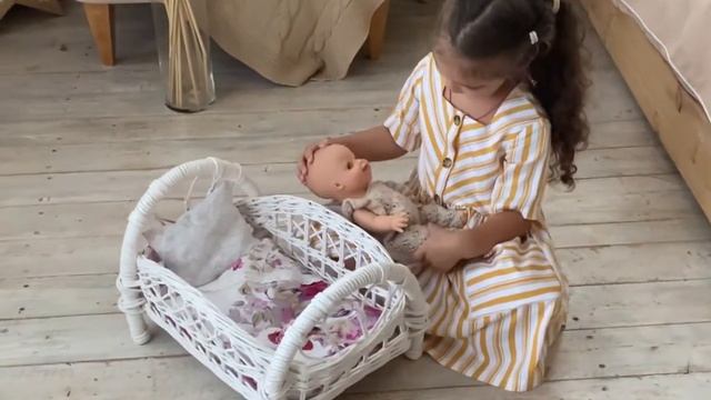 Плетёная кроватка для кукол смотреть онлайн