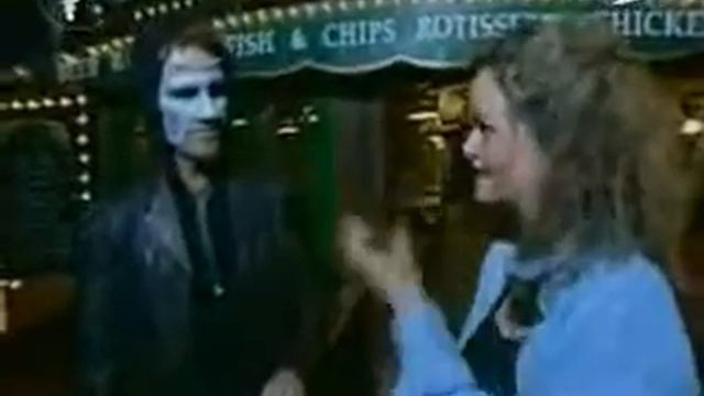 Уличная магия фокуса Оживить мёртвую муху Потрясающий способ Тайна полёта Секрет процесса Миг чуда смотреть онлайн