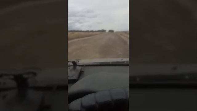 Вот в таком состоянии сейчас находится трасса Саратов-Уральск ! смотреть онлайн