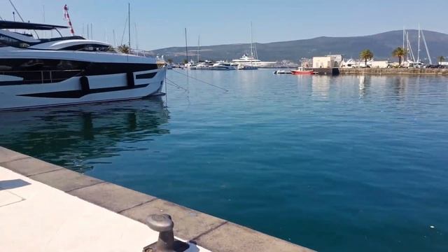 САМАЯ ДЕШЁВАЯ СТОЯНКА ЯХТ В ЕВРОПЕ PORTO #montenegro смотреть онлайн