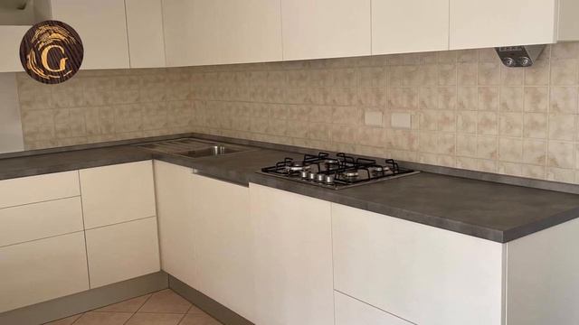 CUCINA MODERNA - legno laminato effetto cemento смотреть онлайн