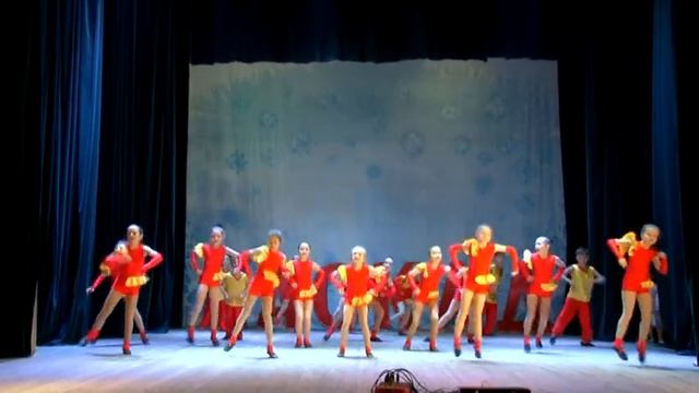Народный ансамбль эстрадно-спортивного танца "Каскад" "Хорошее настроение" смотреть онлайн