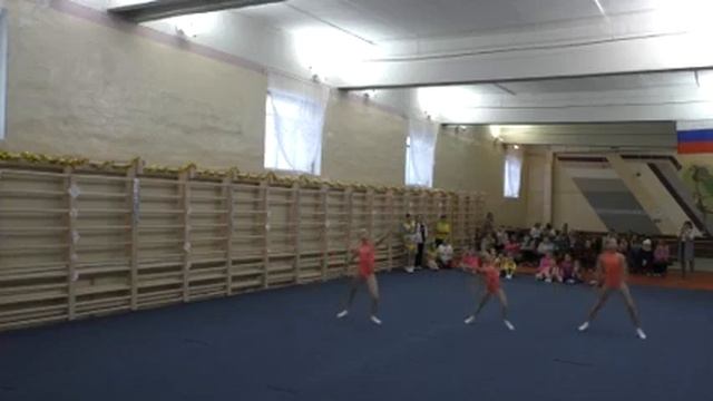 Соревнования по спортивной акробатике на призы Деда Мороза в г. Кургане. Второй день смотреть онлайн