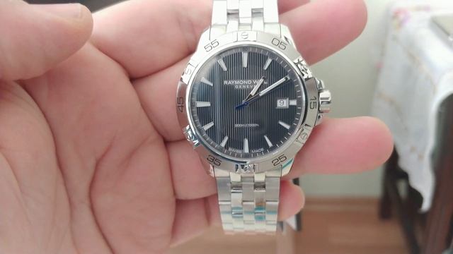 Raymond Weil Tango 8160-ST2-60001 смотреть онлайн