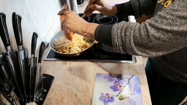 Суп пюре из красной чечевицы смотреть онлайн