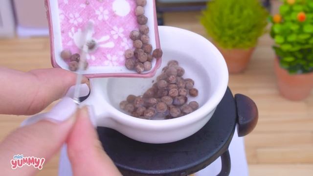 ? SWEET Miniature KITKAT Cake Decorating ?Satisfying Tiny Kitkat Chocolate Cake Recipe - Mini Yummy